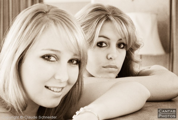 Photoshoot - Emily & Hayley (Friends) - Photo 9