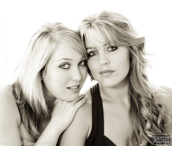 Photoshoot - Emily & Hayley (Friends) - Photo 21