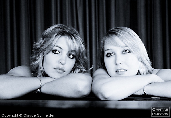 Photoshoot - Emily & Hayley (Friends) - Photo 42